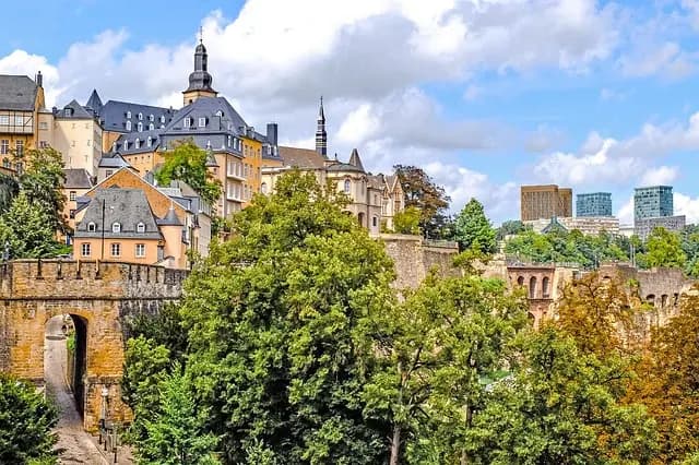 Les Tendances Voyage 2026 : Villes Émergentes à Découvrir