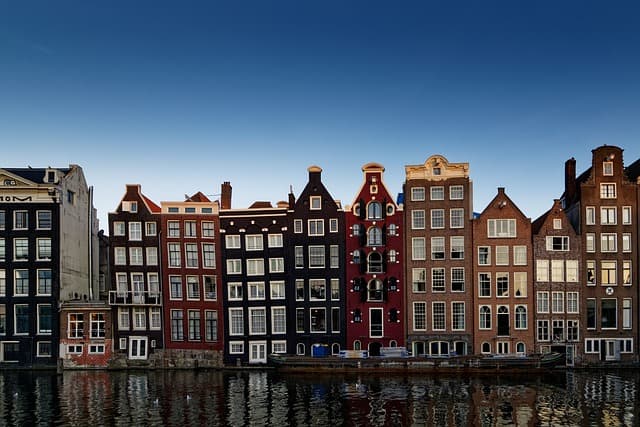 Guide Pratique pour Visiter Amsterdam comme un Local